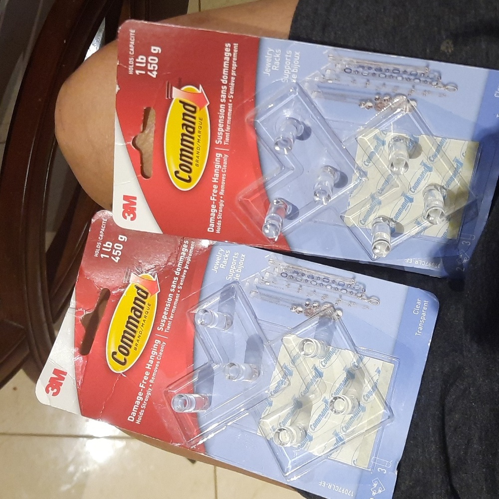 NWT Command Wall hooks 🪝 organizer 🔑 🚗🏠 DAMAGE FREE HANGING you get all!